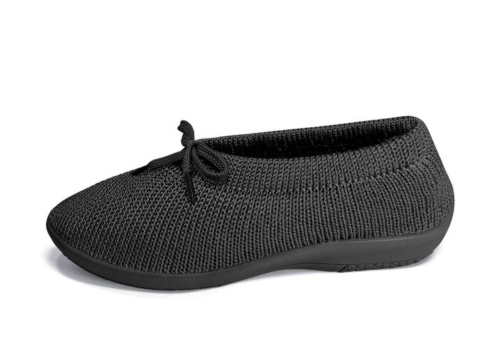 Ballerina met elastische insteek en binding 